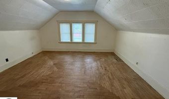 707 W Center St, Alma, MI 48801