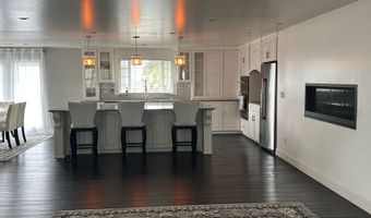 711 1ST St, Brookings, OR 97415