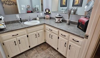 1504 S Tyler Ave, Aurora, MO 65605