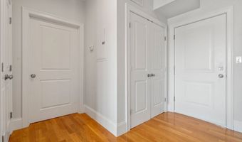360 W 2nd 11, Boston, MA 02127