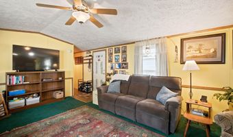 37 Circle Dr, Belmont, NH 03220
