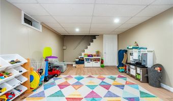 185 Brookhaven Rd, North Kingstown, RI 02852