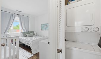 601 WILKES St 301, Alexandria, VA 22314