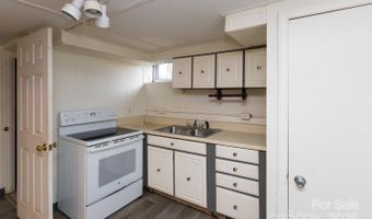 5 Fernlawn Rd, Asheville, NC 28805