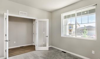 202 Sugar Beet Ln, Berthoud, CO 80513