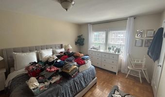726 N OAKLAND St, Arlington, VA 22203