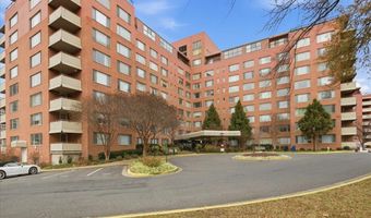 1111 ARLINGTON Blvd 801, Arlington, VA 22209