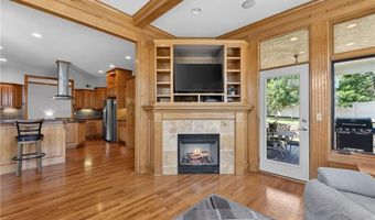 15526 Evans Rd, Basehor, KS 66007