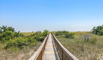 40105 QUEENS QUEST Dr #4, Fenwick Island, DE 19944