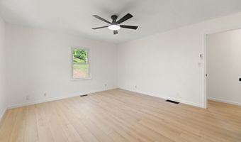 57 Hopson St, Auxier, KY 41602