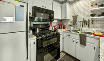 1927 Tamarack Pl, Ashland, OR 97520