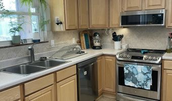 947 N Linden Dr, Alcoa, TN 37701