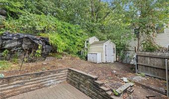 1251 Mendon Rd, Cumberland, RI 02864