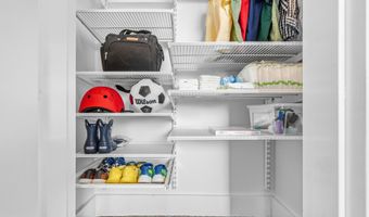 7400 LAKEVIEW Dr N404, Bethesda, MD 20817
