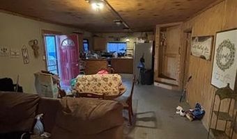 527 SW 2nd St, Adair, OK 74330