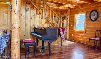 233 Algerie Rd, Becket, MA 01223