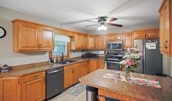 11 Linda Ln, Aberdeen, SD 57401