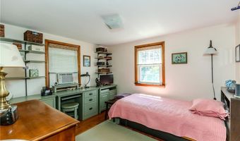 19 Longue Vue Ave, North Providence, RI 02904