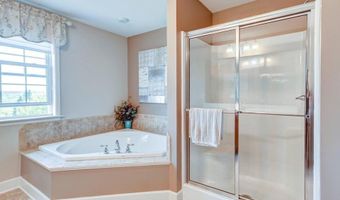 84 Andriana Ln, Albany, NY 12204