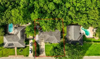 514 Sunset Dr, Bay St. Louis, MS 39520