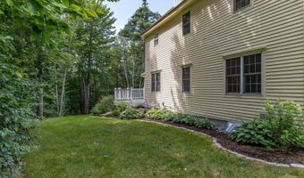 43 Darling Parke Dr, Bangor, ME 04401