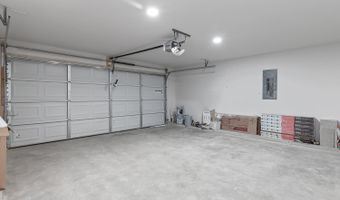 2827 Gady Pines Dr, Adrian, MI 49221
