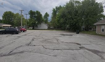 308 W Church St, Aurora, MO 65605