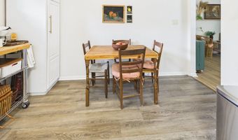 107 Tanglewood Dr, Anderson, IN 46012