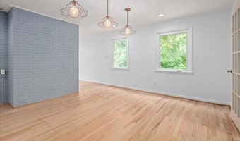 9026 MCNAIR Dr, Alexandria, VA 22309
