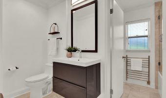 160 LAKE DESTINY Trl, Altamonte Springs, FL 32714