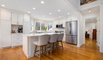 510 Boston Neck Rd, North Kingstown, RI 02852