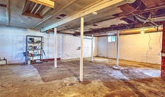 7 Hemlock Dr, Johnston, RI 02919