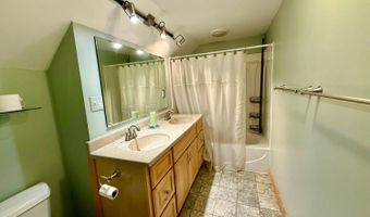 505 Edgewood Dr, Batesville, IN 47006