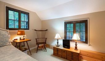 265 Great Oak Dr, Athens, GA 30605