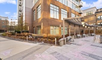 925 N FAIRFAX St 207, Alexandria, VA 22314