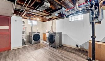 9684 Fox Ave, Allen Park, MI 48101
