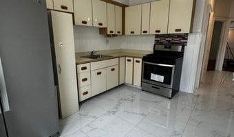 76 W 45TH St, Bayonne, NJ 07002