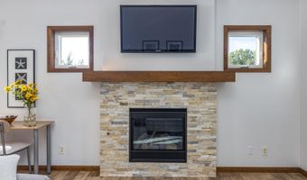 4847 N MYA Dr, Appleton, WI 54913