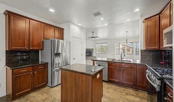 1684 Tenen Pass Dr, Benson, AZ 85602