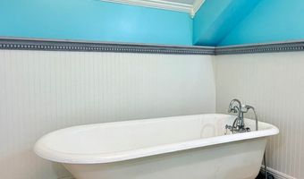 600 Techeview Dr, Berwick, LA 70342
