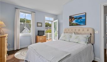 50 Kettle Point Ave 50, East Providence, RI 02914