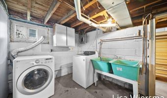 214 Western Ave, Allegan, MI 49010