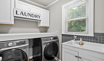 725 Viewmont Dr, Asheboro, NC 27205