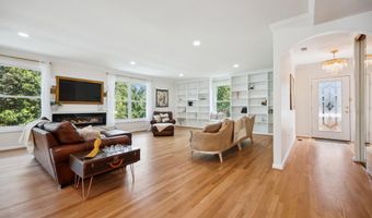 9813 MONTAUK Ave, Bethesda, MD 20817