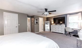 25 Venturi Grn A, North Providence, RI 02904