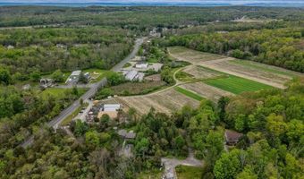 3 Lew May Dr, Andover, NJ 07860