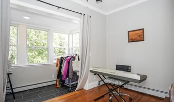 61 Emanuel St, North Providence, RI 02911