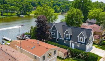 1539 Lowe Dr, Algonquin, IL 60102