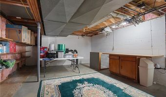 690 Garnette Rd, Akron, OH 44313