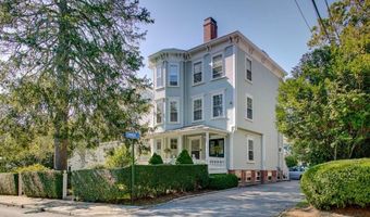 34 Catherine St A, Newport, RI 02840